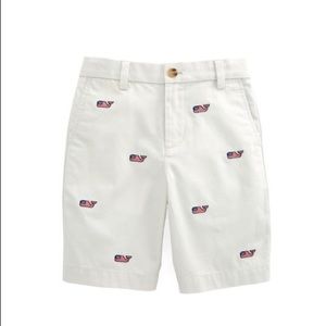 VINEYARD VINES FLAG SHORTS